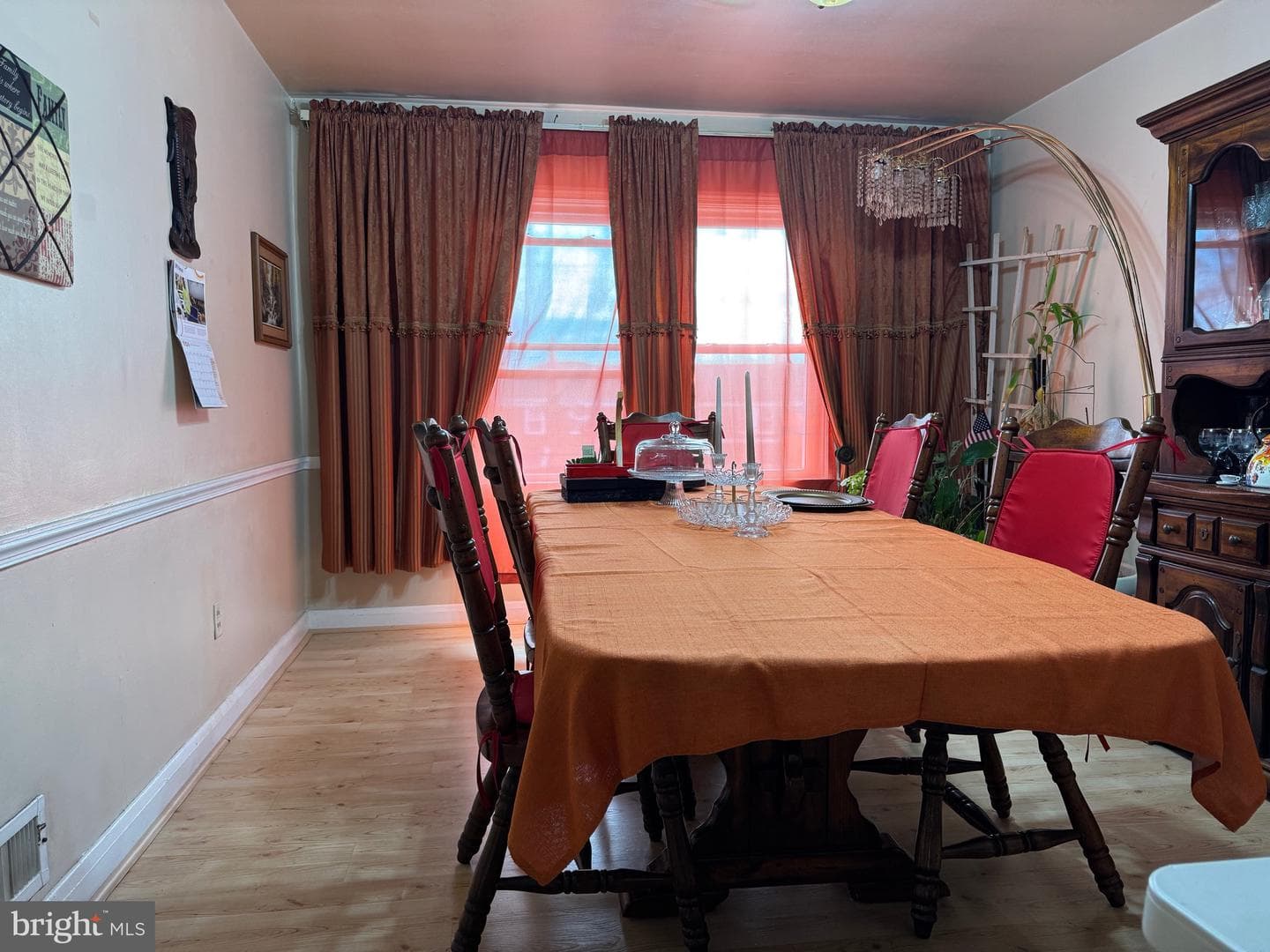 1631 Woodbourne Avenue photo 8