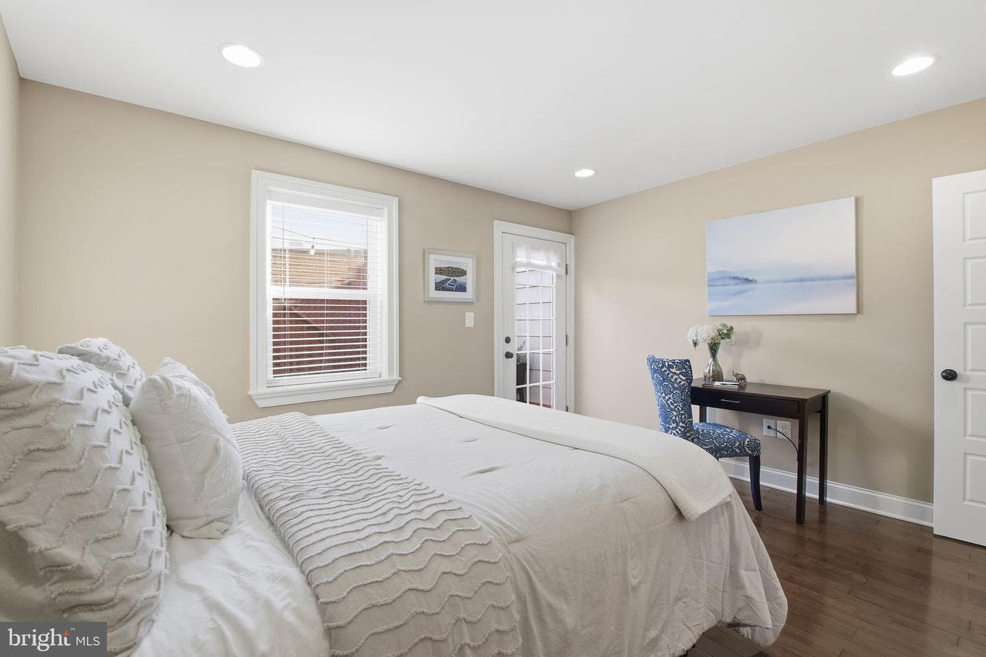 3903 Foster Avenue photo 23
