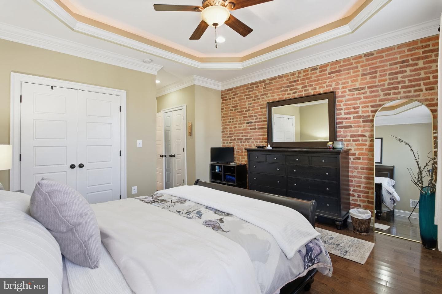 3903 Foster Avenue photo 27