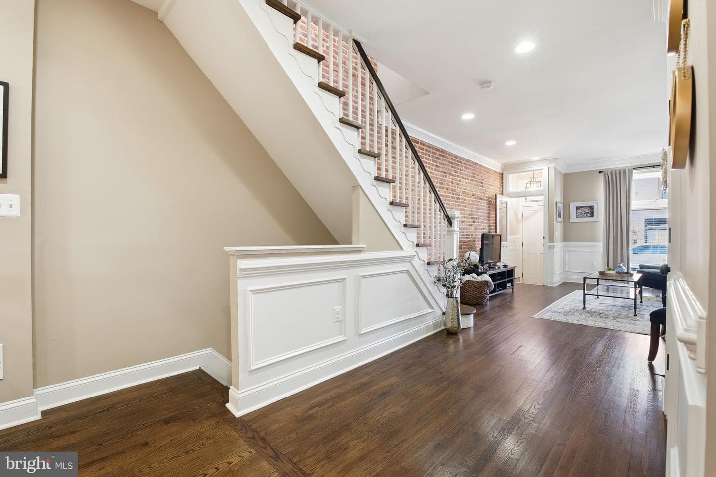 3903 Foster Avenue photo 9