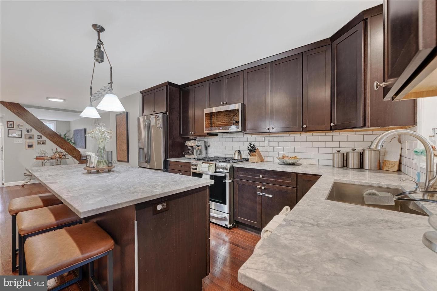 1436 Andre Street photo 10