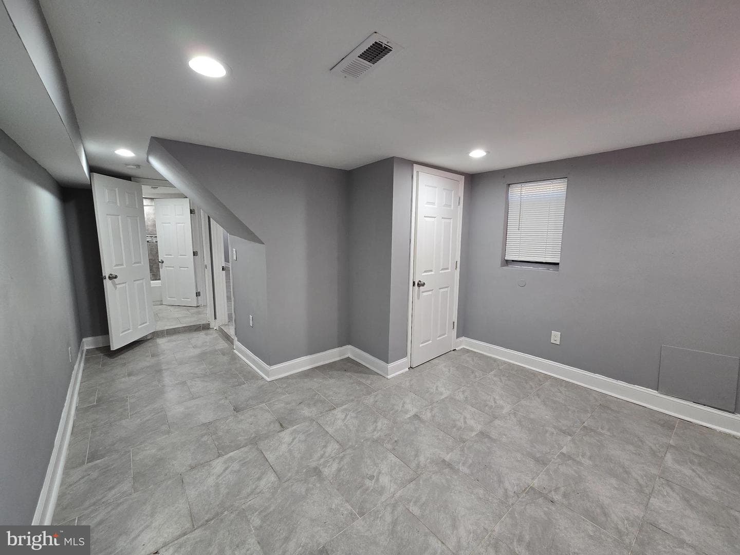1635 N Rosedale Street photo 27