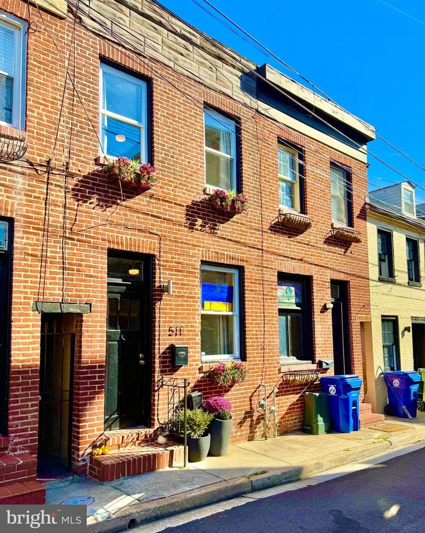 511 S Chapel Street photo 2