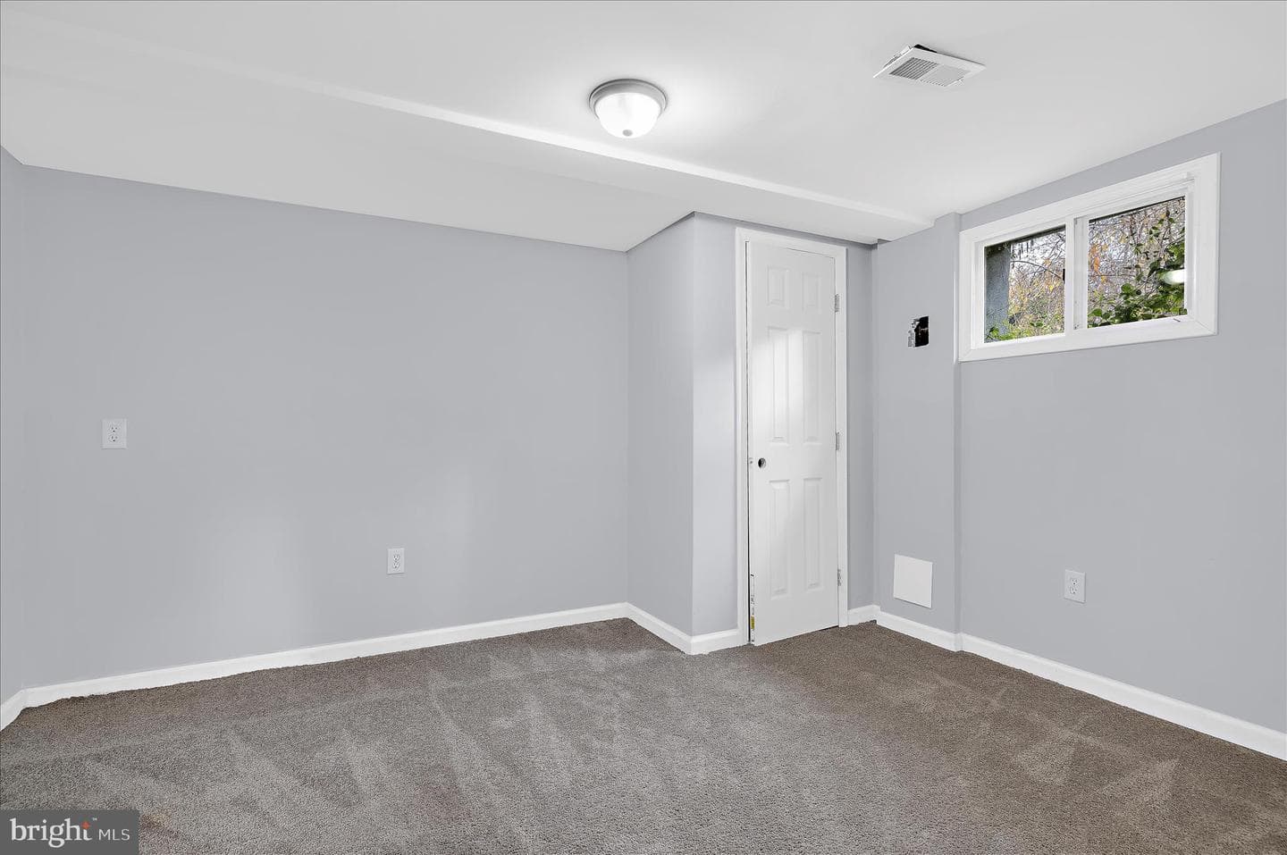 726 Highwood Dr photo 22