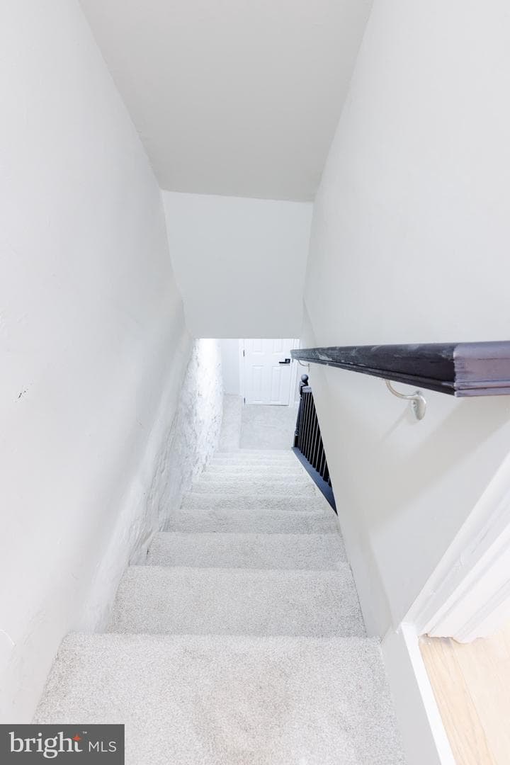 24 S Tremont Road photo 21