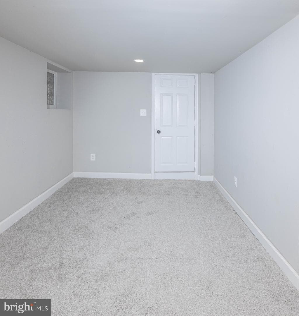 24 S Tremont Road photo 26