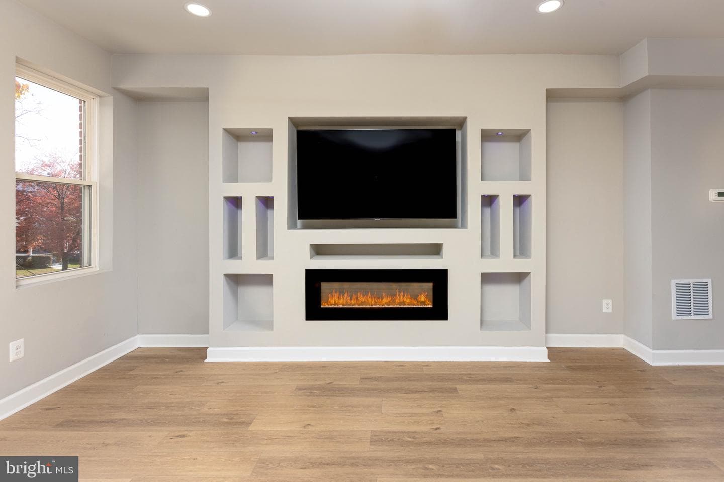24 S Tremont Road photo 6