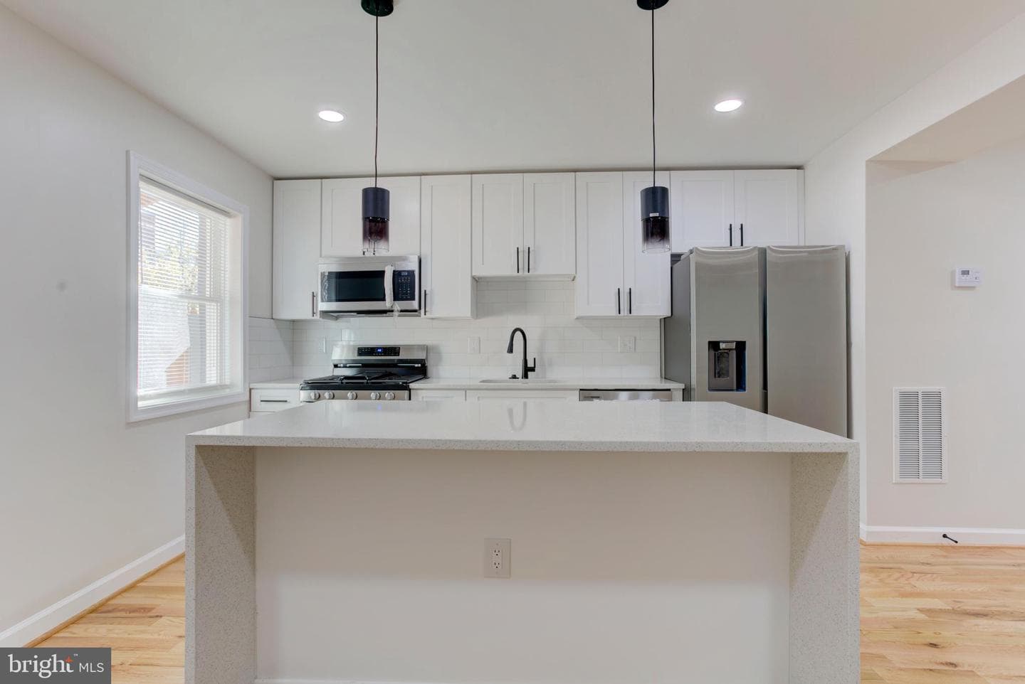 4009 8th Street photo 1