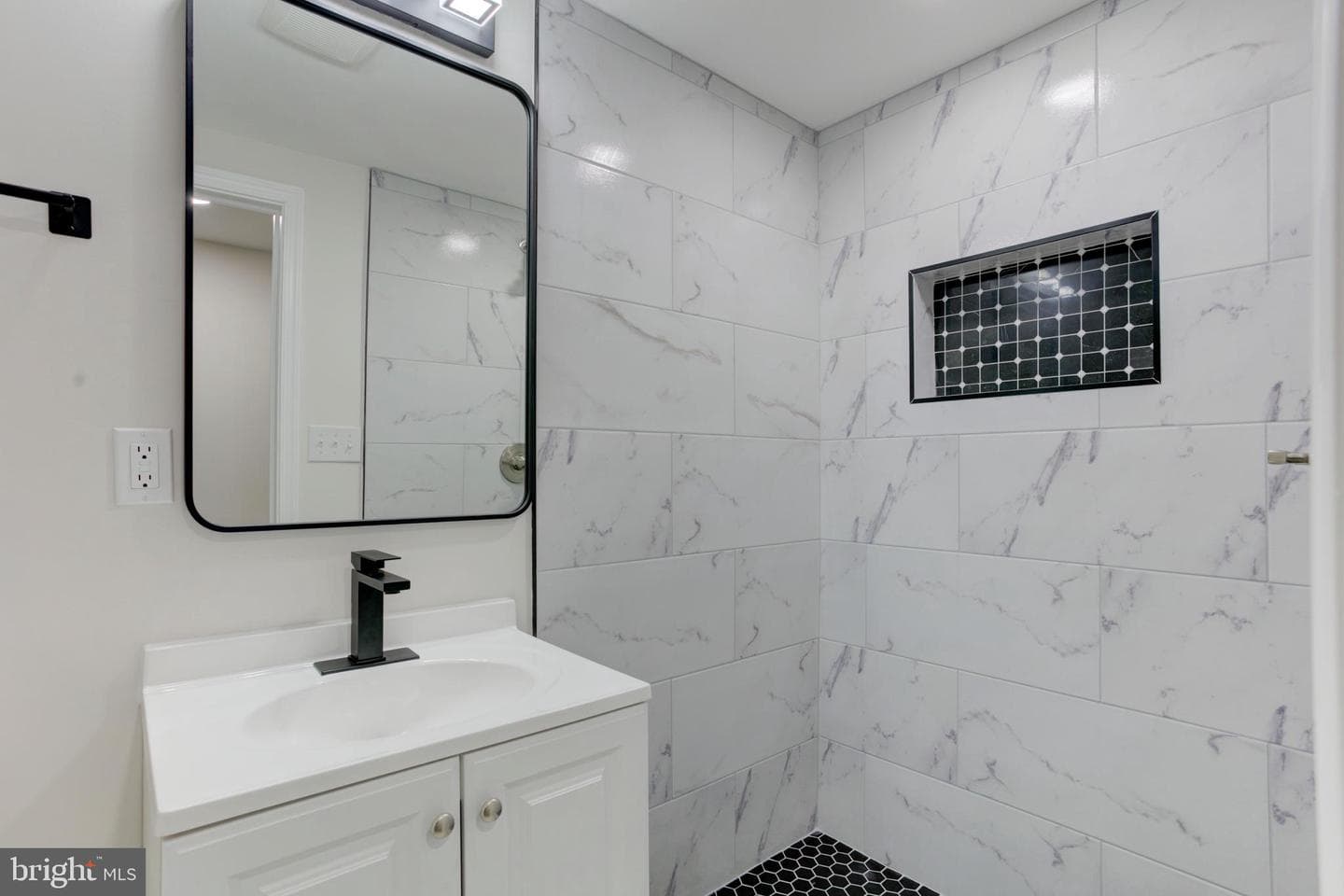 4009 8th Street photo 29