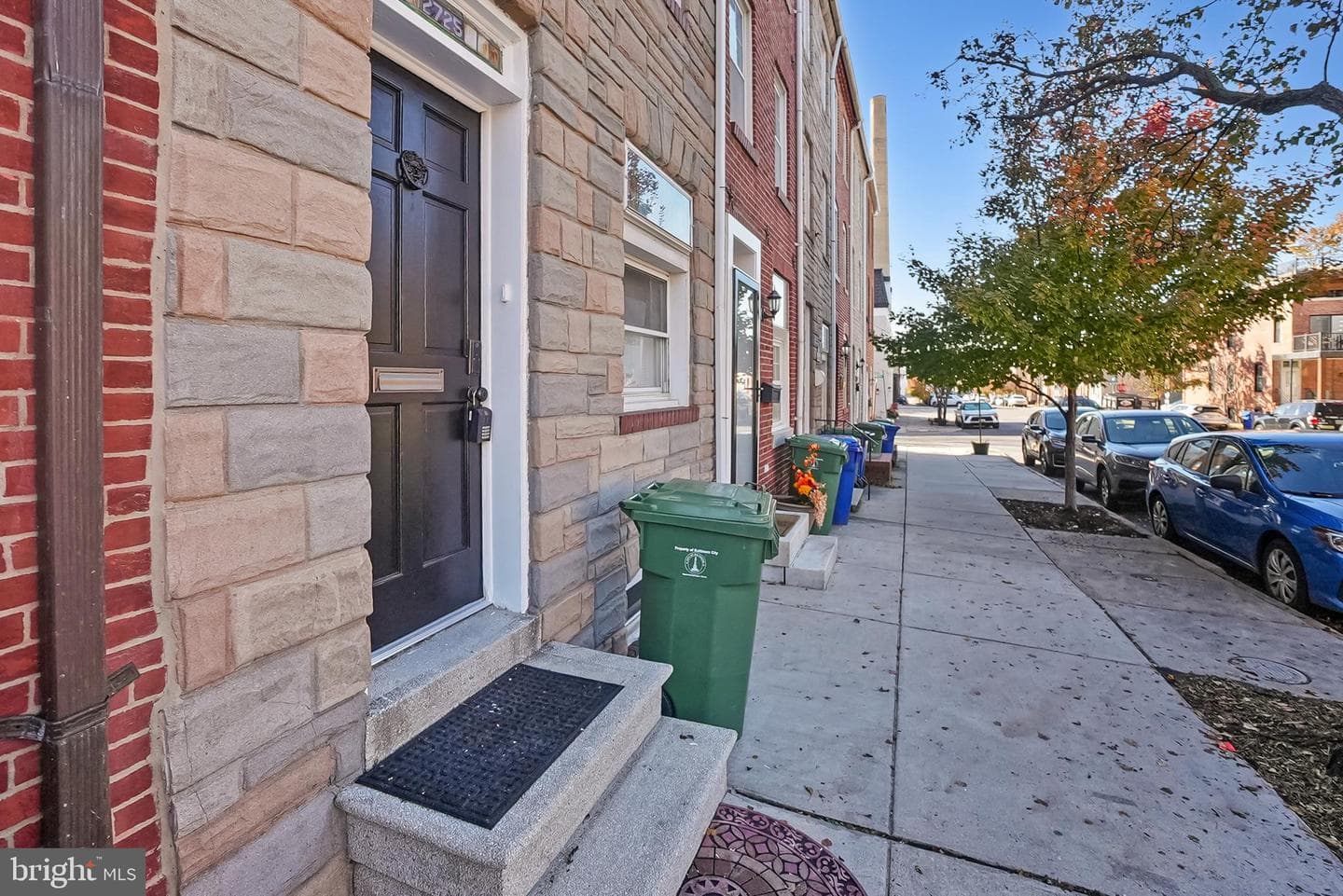 2725 Hudson Street photo 5
