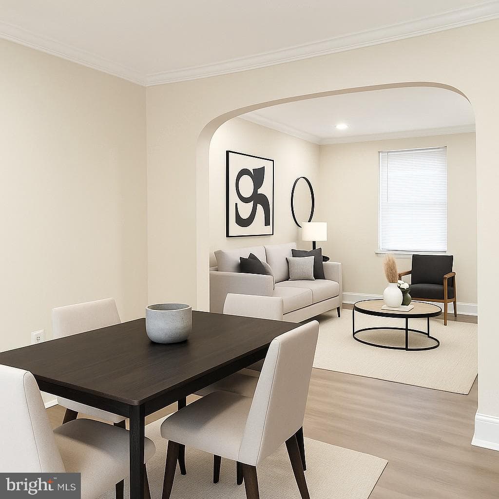2725 Hudson Street photo 8