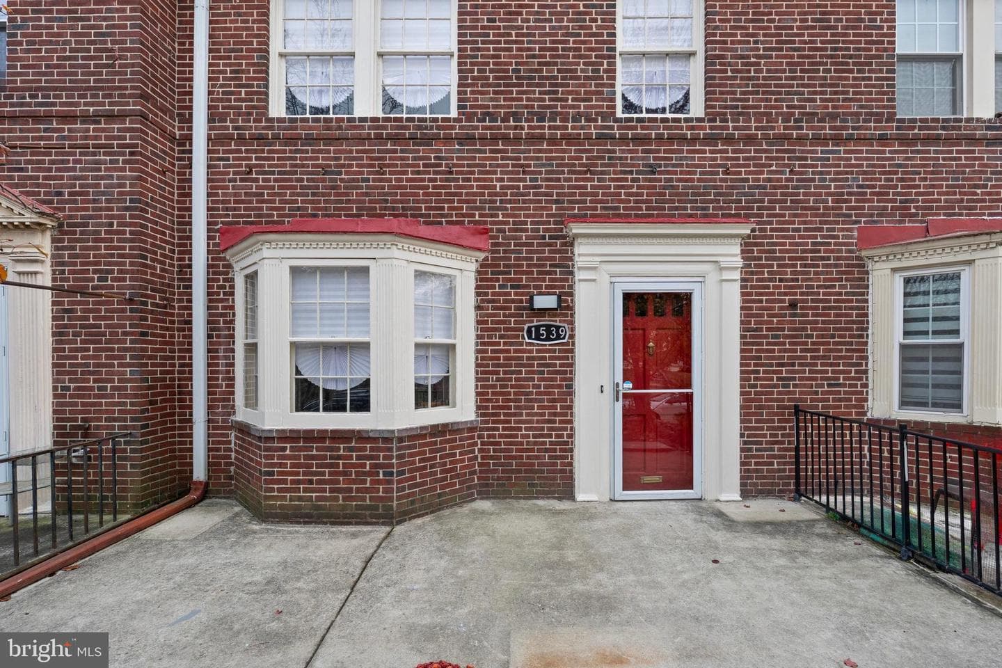 1539 Ralworth Road photo 4