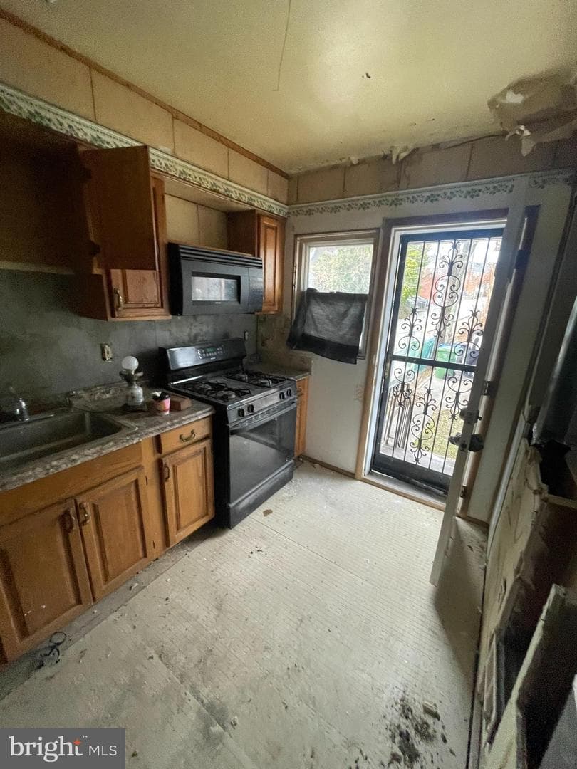 1312 E Cold Spring Lane photo 3