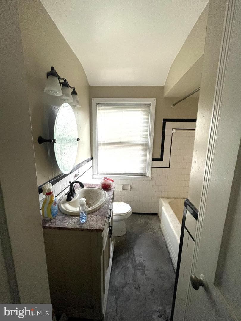 1312 E Cold Spring Lane photo 9