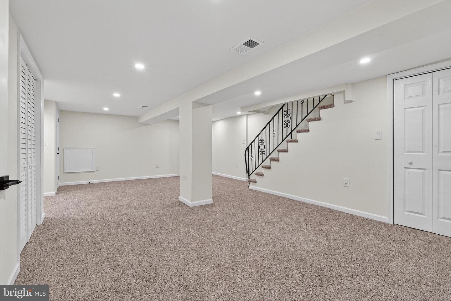 609 N Woodington Road photo 12