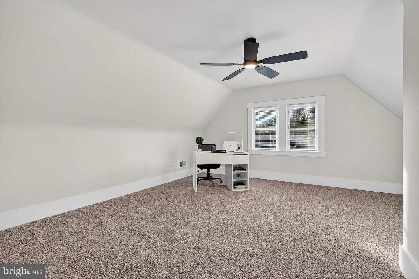 609 N Woodington Road photo 38