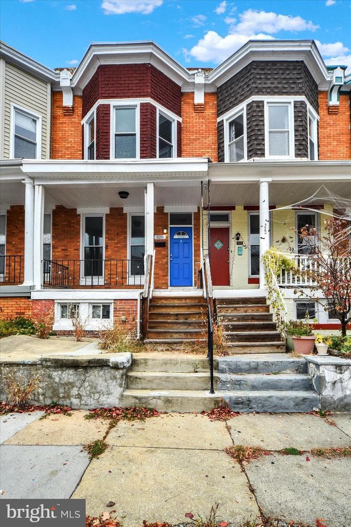 320 Ilchester Avenue photo 2