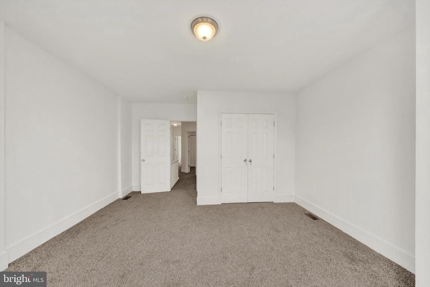 320 Ilchester Avenue photo 20