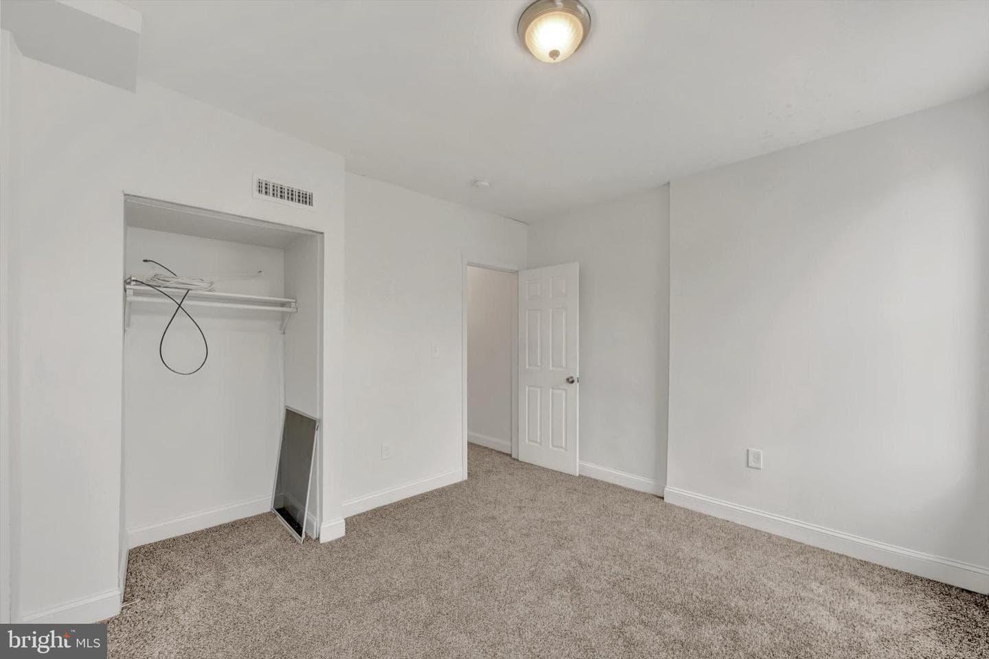 320 Ilchester Avenue photo 22