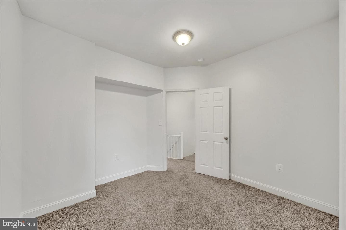 320 Ilchester Avenue photo 24