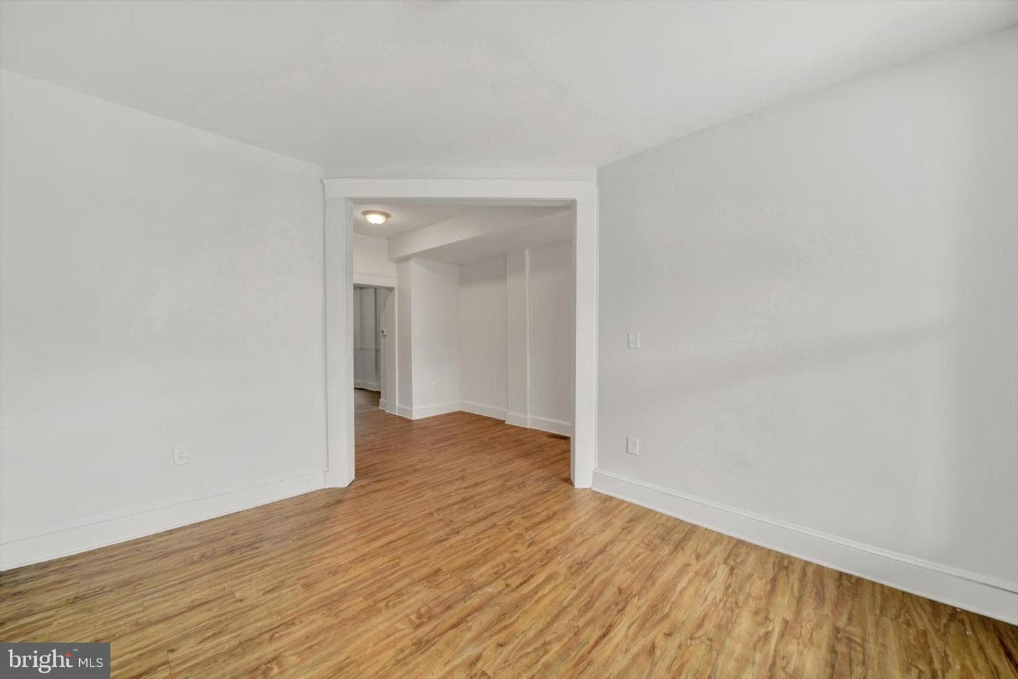 320 Ilchester Avenue photo 9
