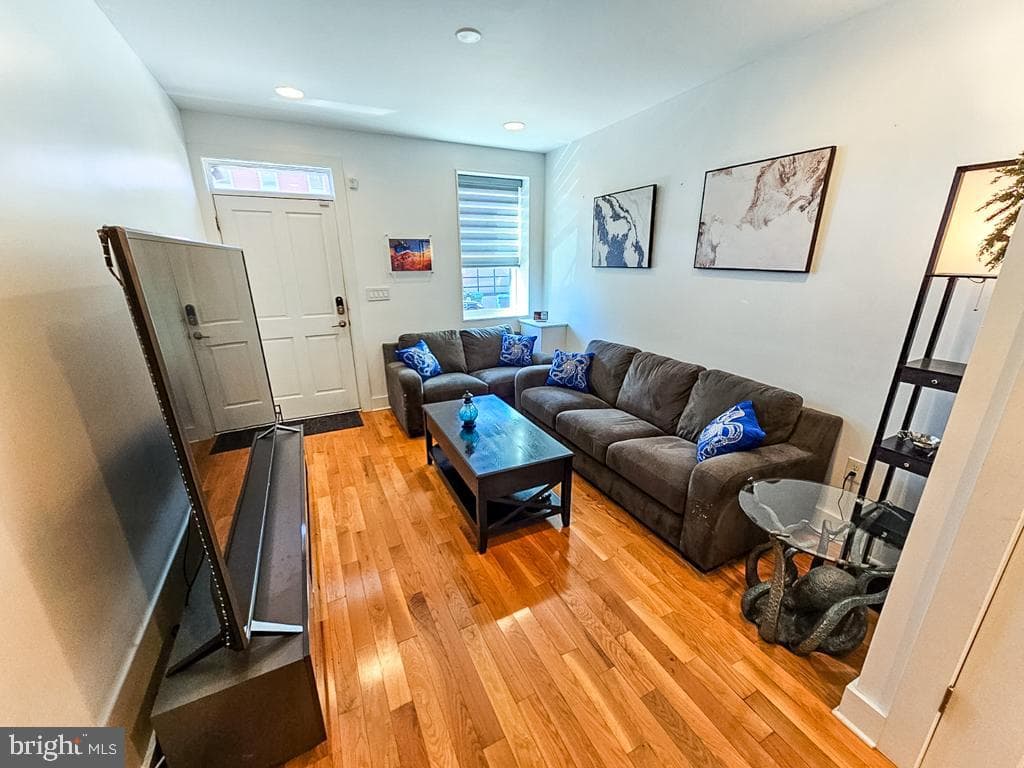 513 S Collington Avenue photo 4