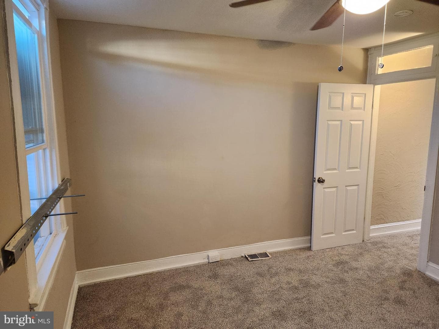 516 N Robinson Street photo 13