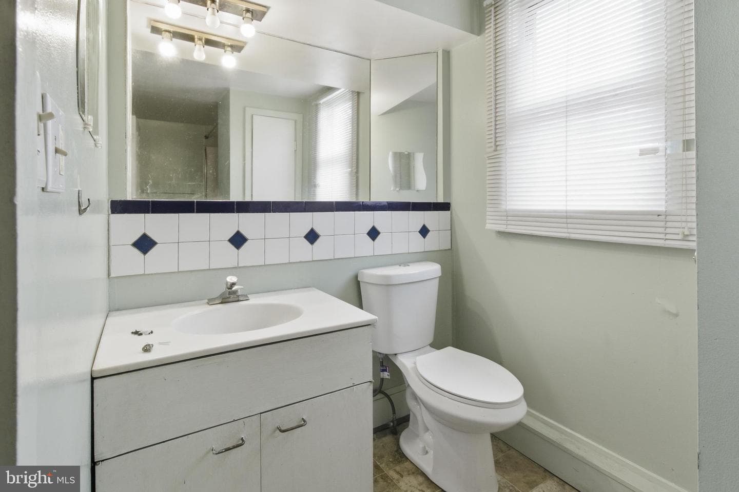 6408 Eastbourne Avenue photo 22