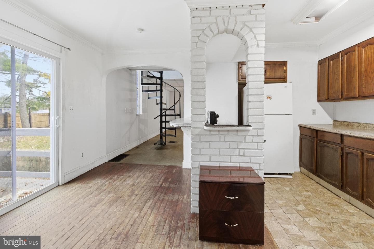 6408 Eastbourne Avenue photo 9