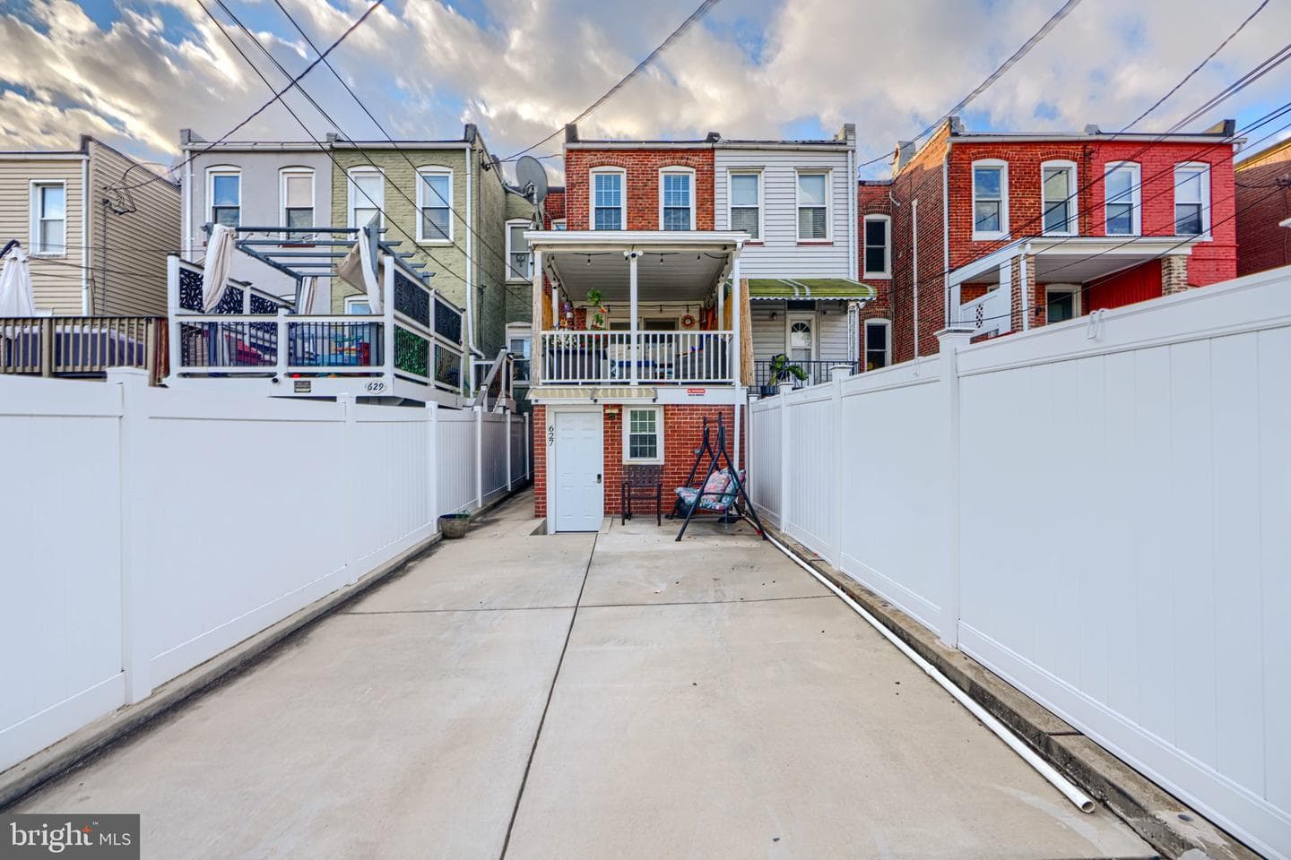 627 Grundy Street photo 36