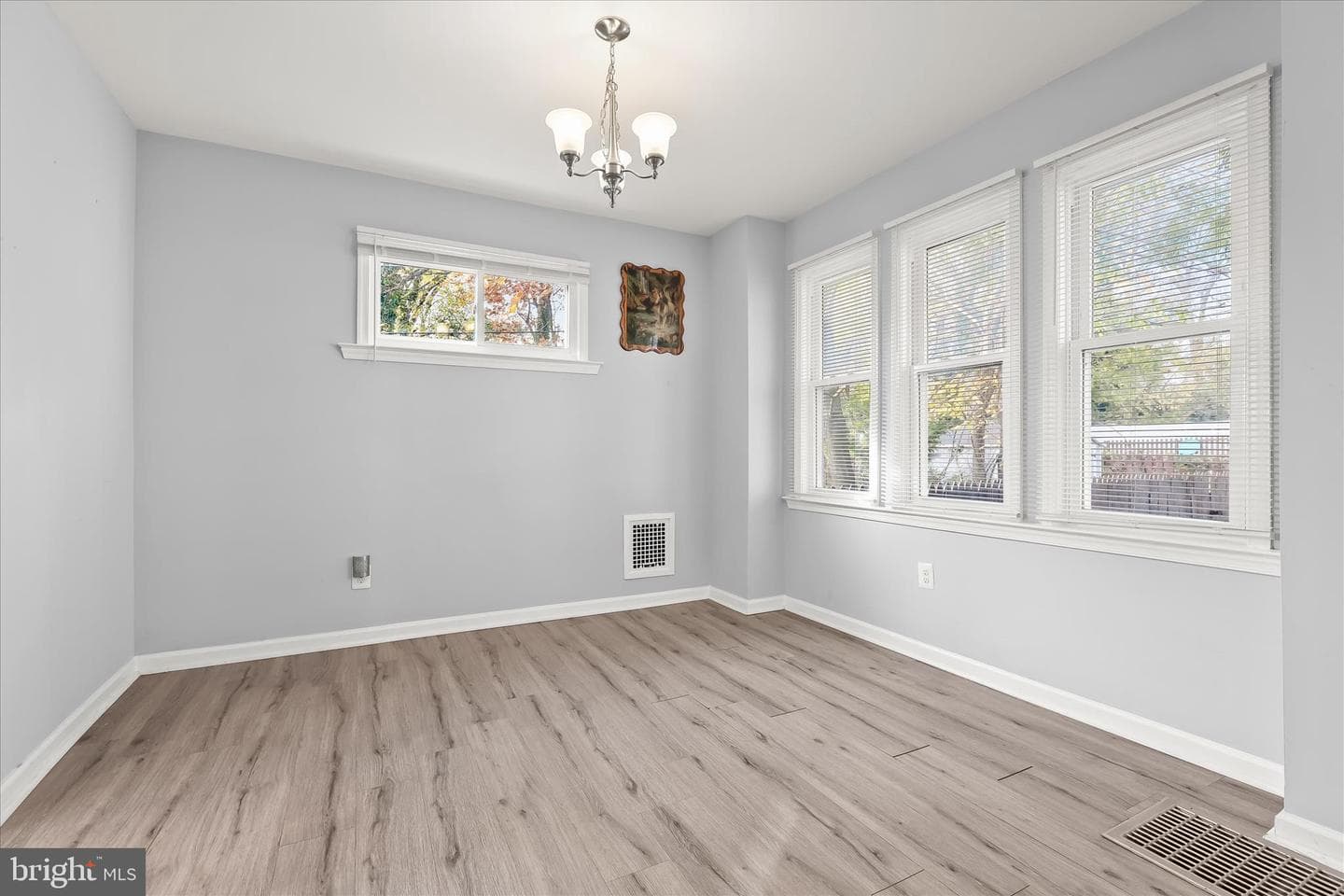 2909 Inglewood Avenue photo 10