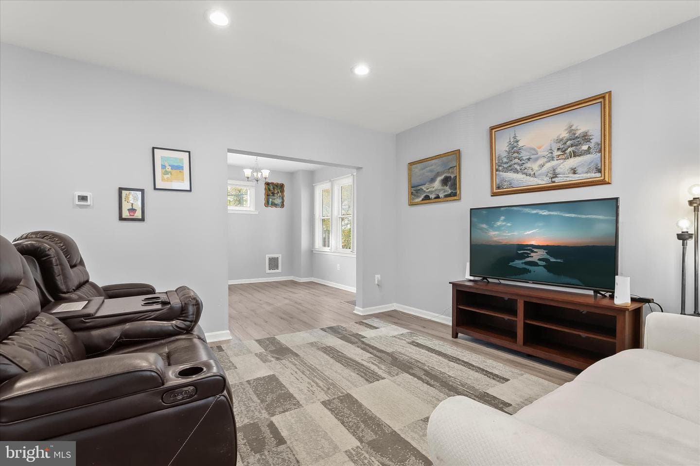 2909 Inglewood Avenue photo 5