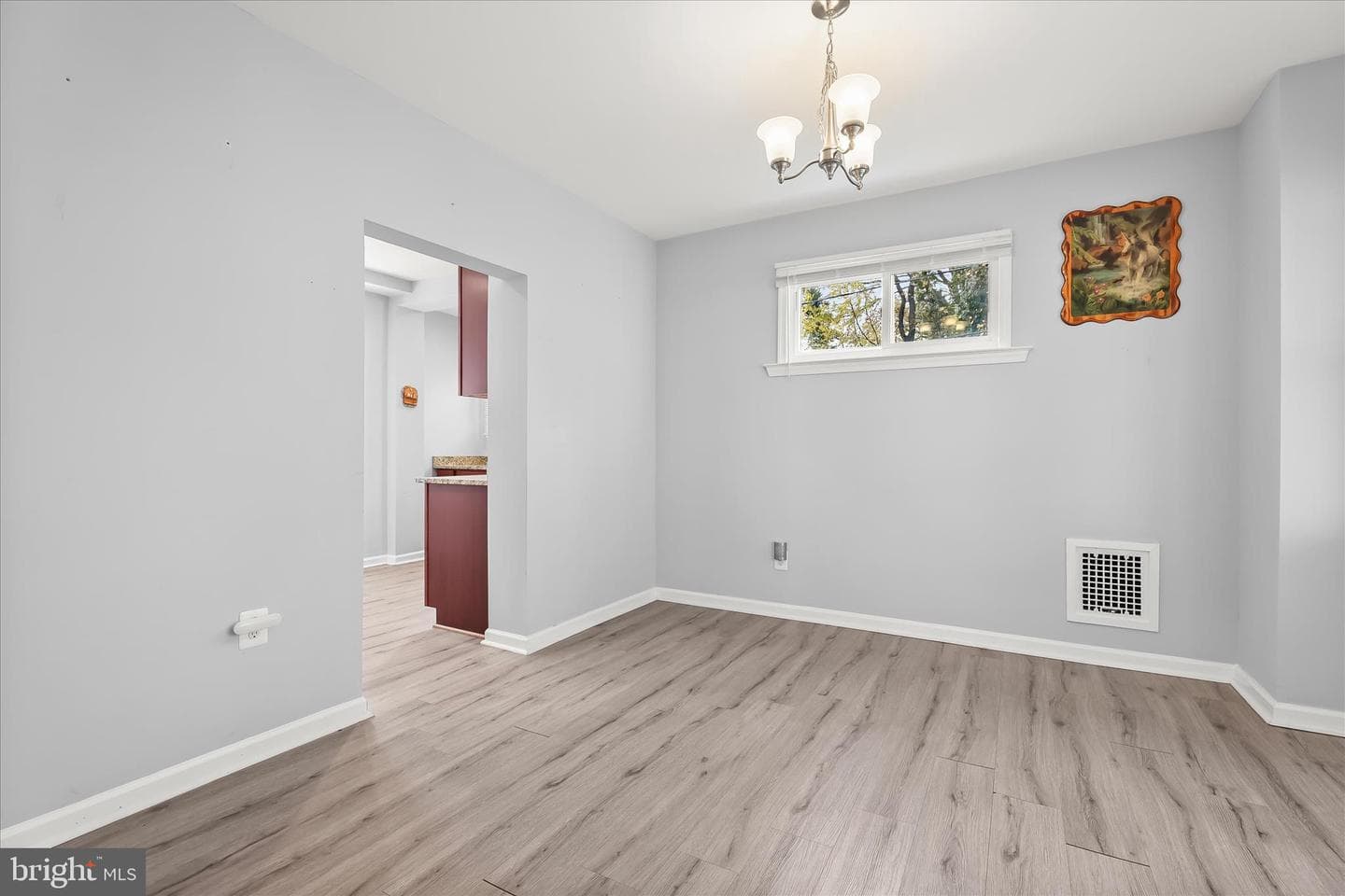 2909 Inglewood Avenue photo 9