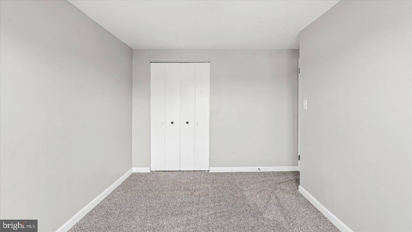 5454 Cedonia Avenue photo 25