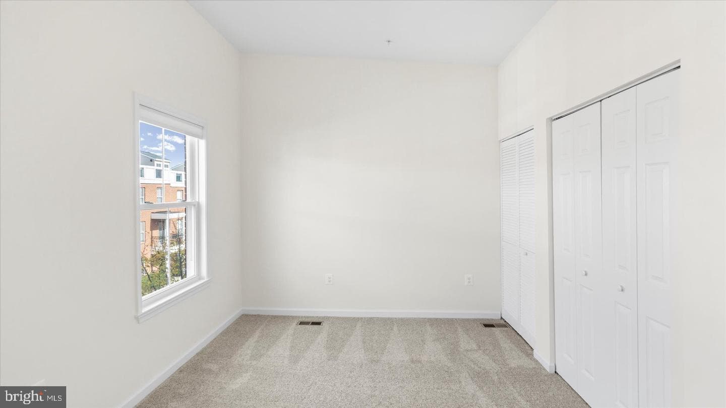 4611 Dillon Street photo 23