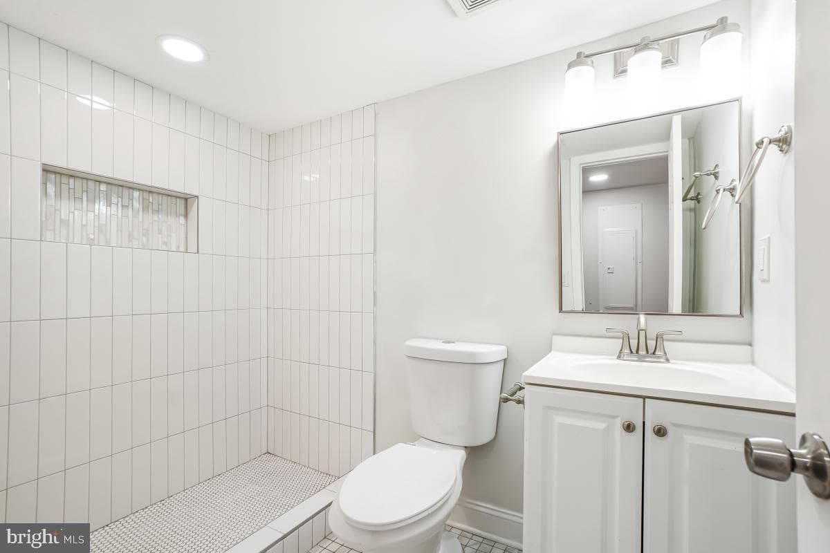 3422 Leverton Avenue photo 24