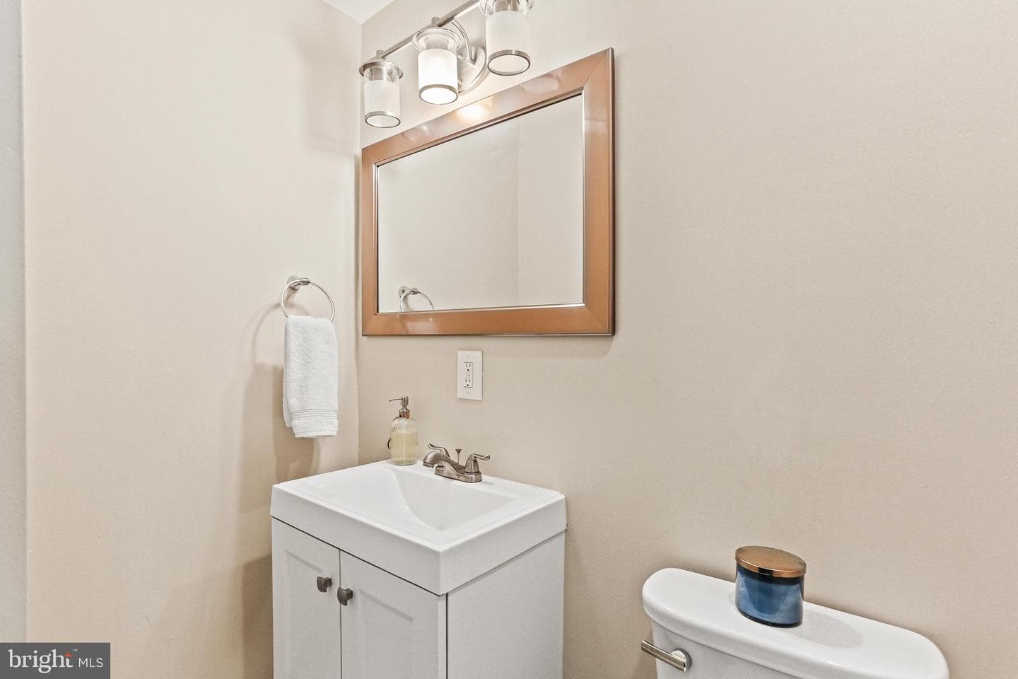 1430 Richardson Street photo 15