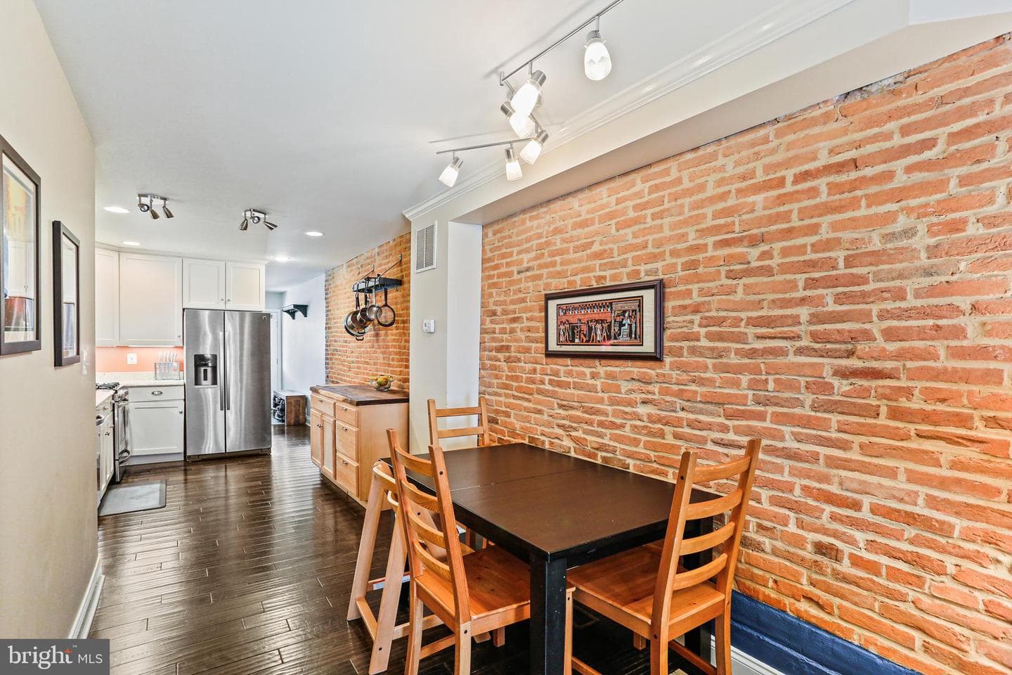 1430 Richardson Street photo 9