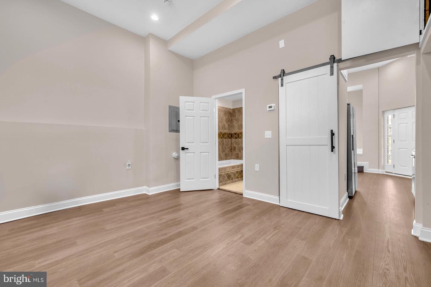 2045 E 31st Street photo 38