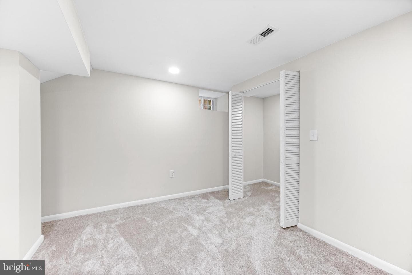 2204 Sulgrave Avenue photo 35