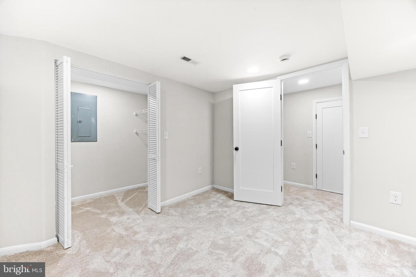 2204 Sulgrave Avenue photo 36
