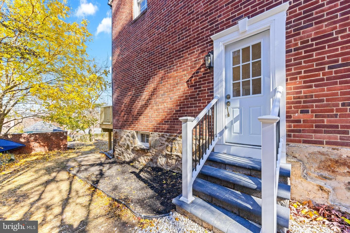 2204 Sulgrave Avenue photo 42