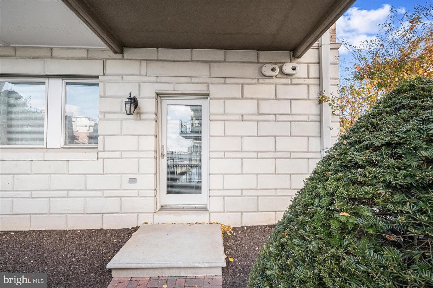901 Valencia Court #175 photo 7