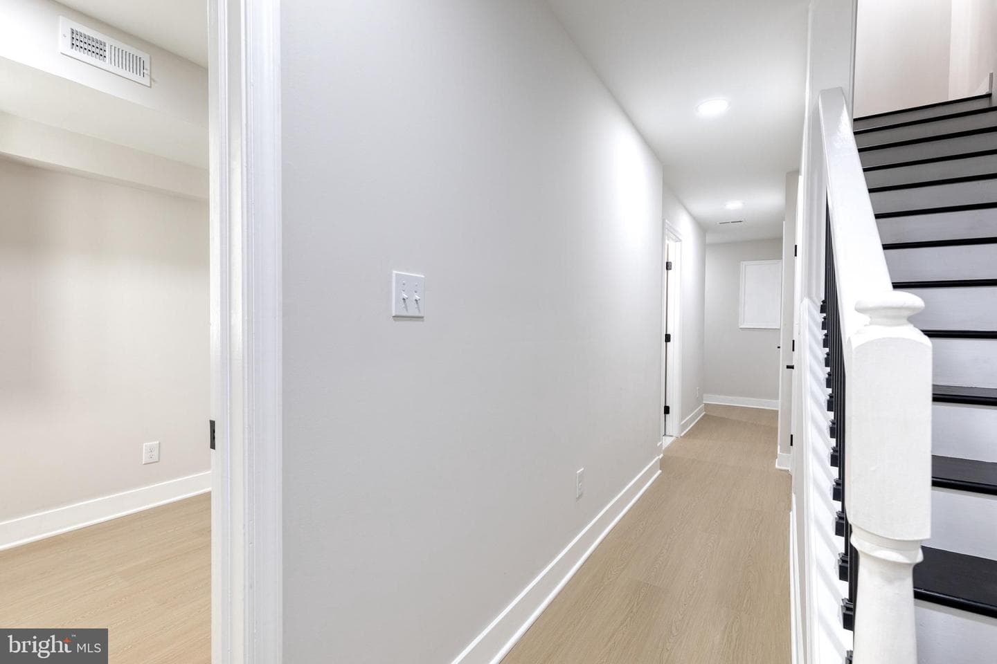 3716 Beehler Avenue photo 37