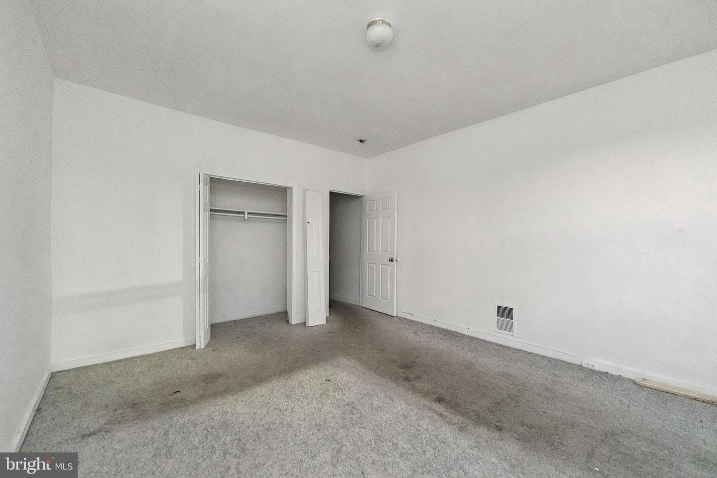 1828 Walbrook Avenue photo 13