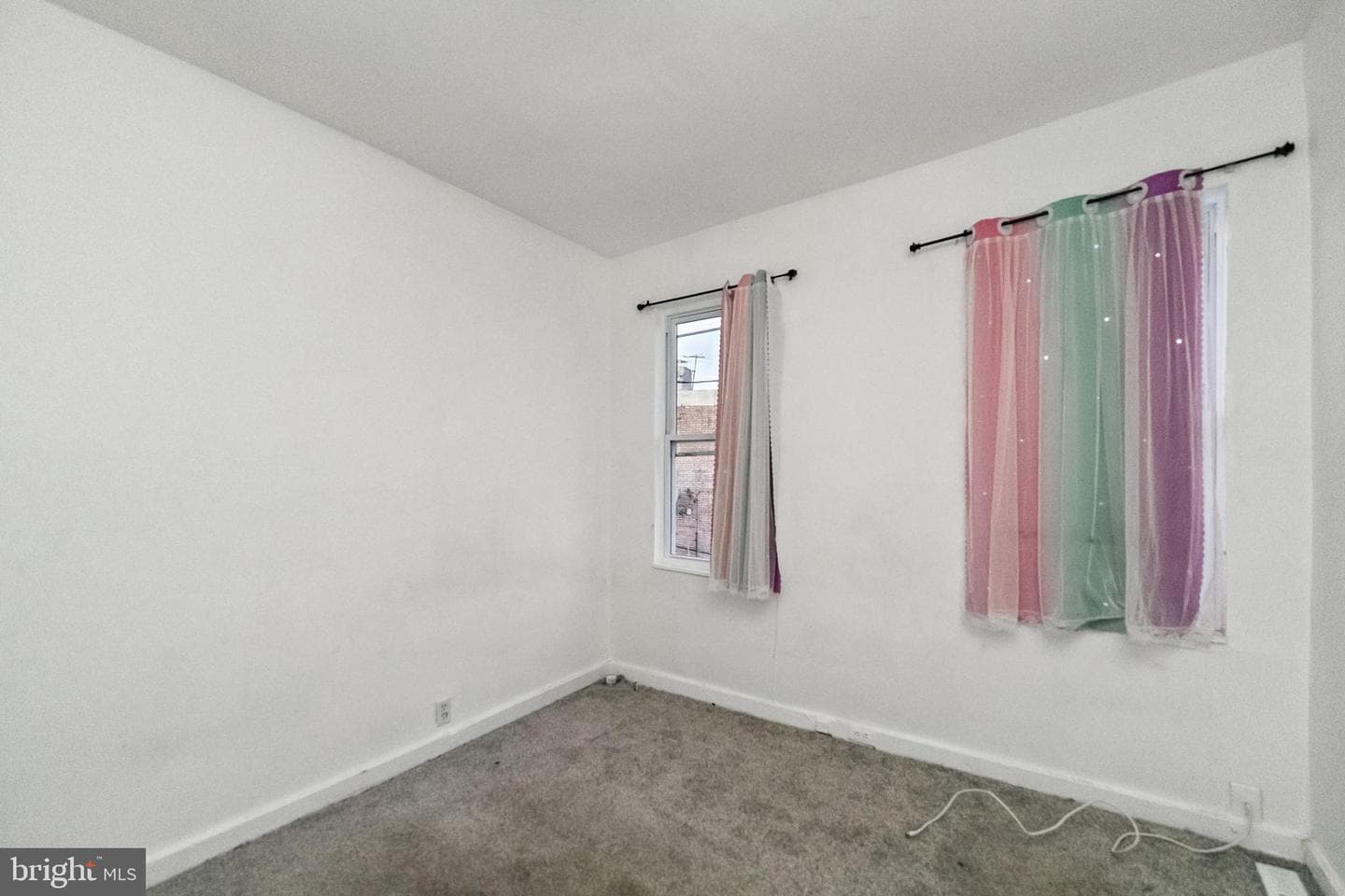 1828 Walbrook Avenue photo 9