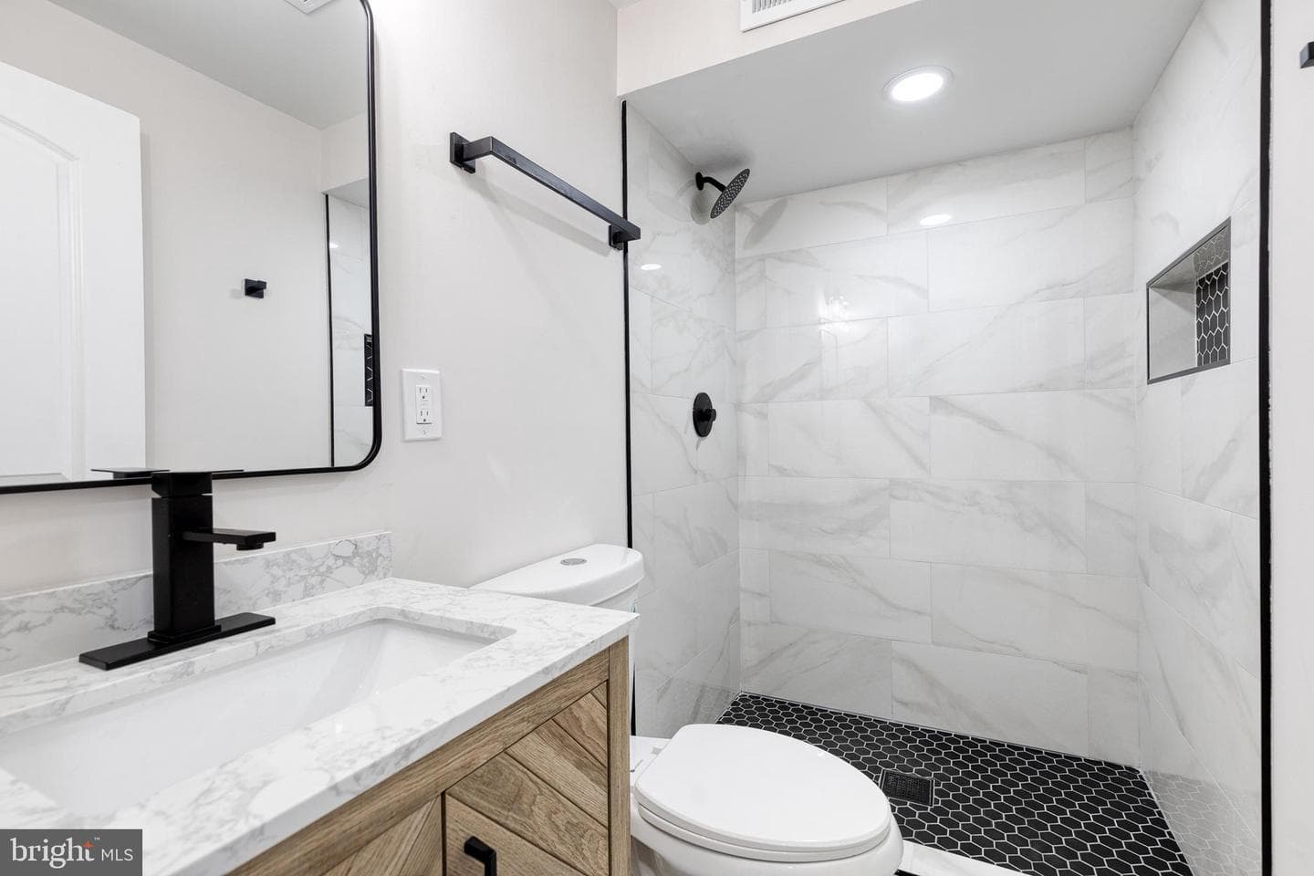 3721 Manchester Avenue photo 32