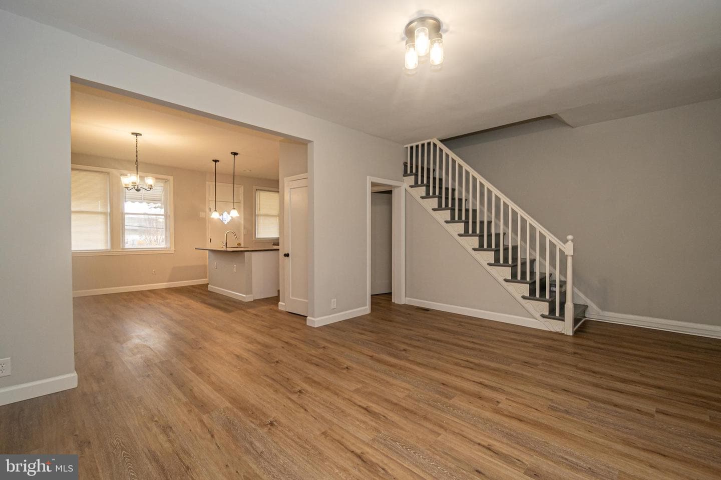 3716 Columbus Drive photo 5