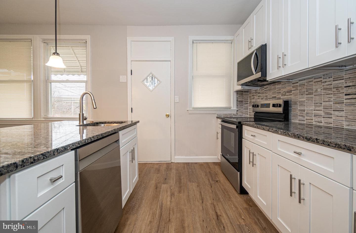 3716 Columbus Drive photo 9