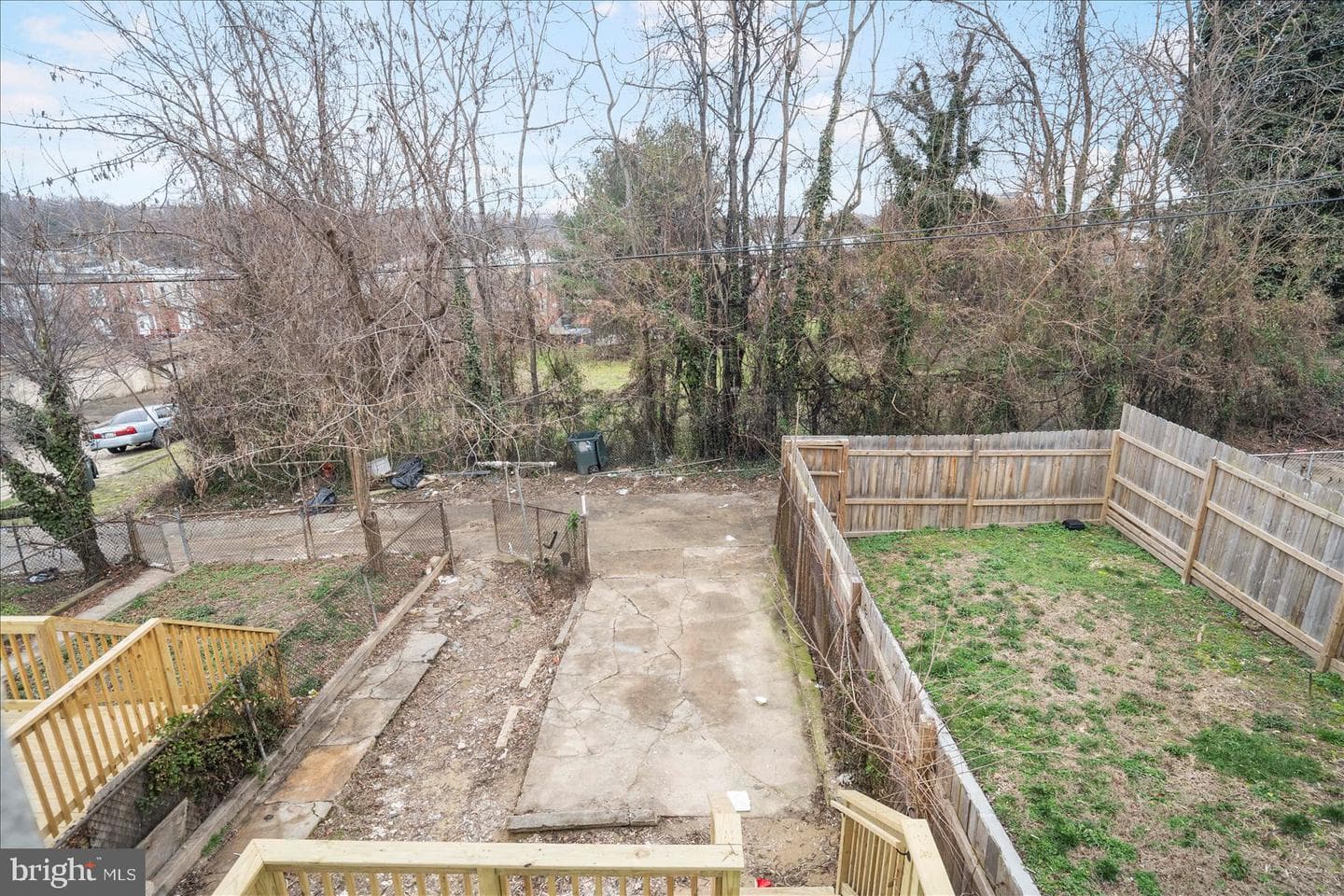 2307 N Ellamont Street photo 32